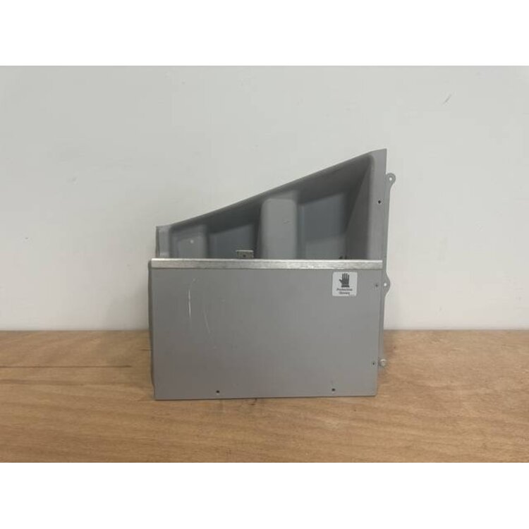 AFT STOWAGE PANEL LH P/N: 232A1602-4 S/N: SI24117002