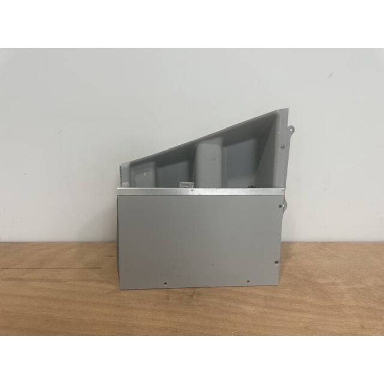 AFT STOWAGE PANEL LH P/N: 232A1602-4 S/N: SI24117003