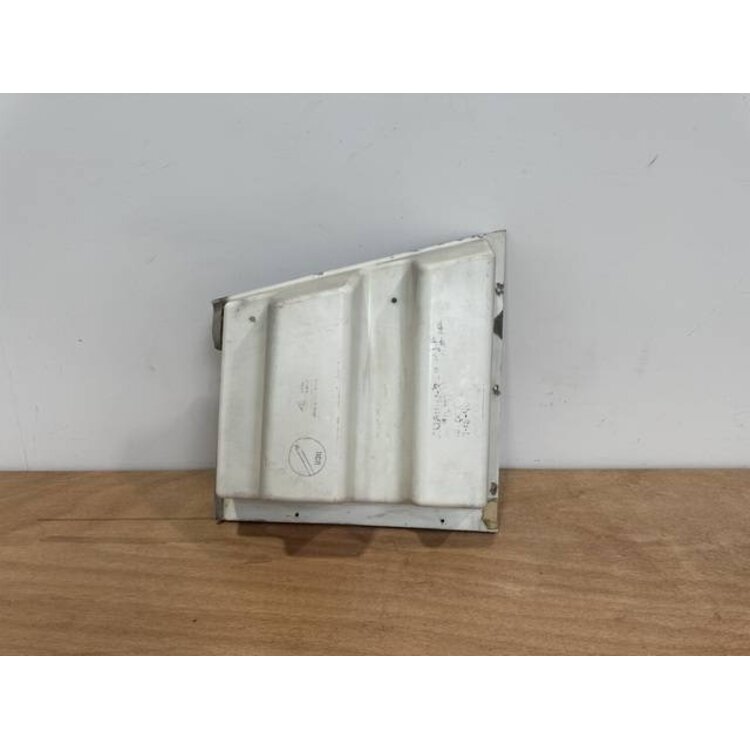 AFT STOWAGE PANEL RH P/N: 232A1602-3 S/N: SI2423003