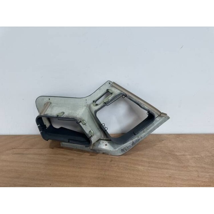 EYEBROW PANEL RH P/N: 232A1420-22 S/N: SI24110002