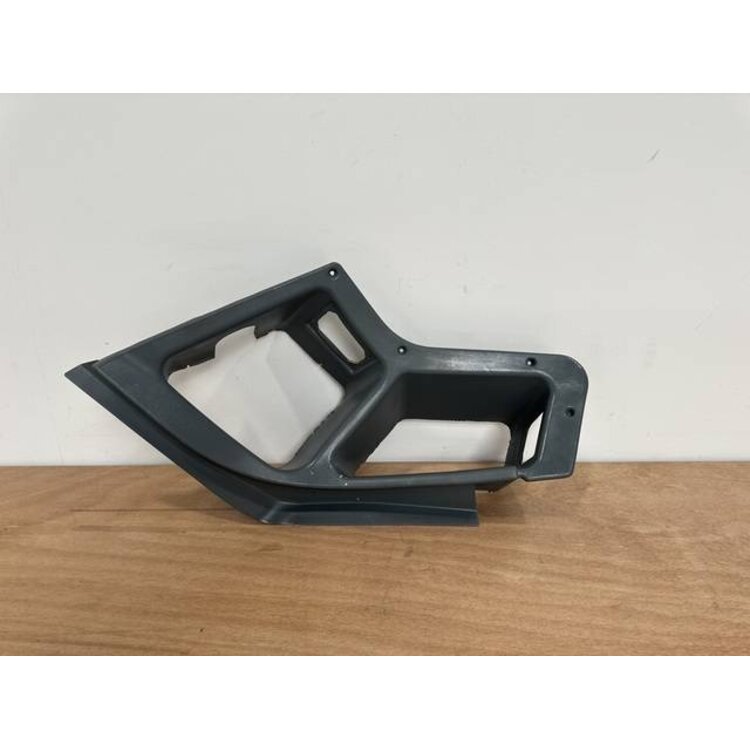 EYEBROW PANEL RH P/N: 232A1420-22 S/N: SI24110006