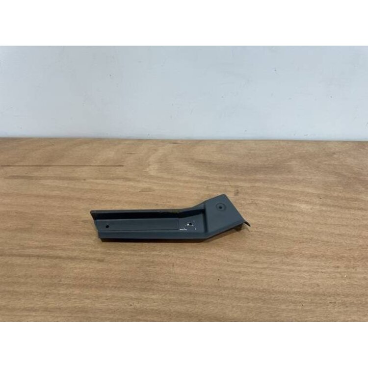 FWD OVERHEAD LINER LH P/N: 232A1531-15 S/N: SI24108002