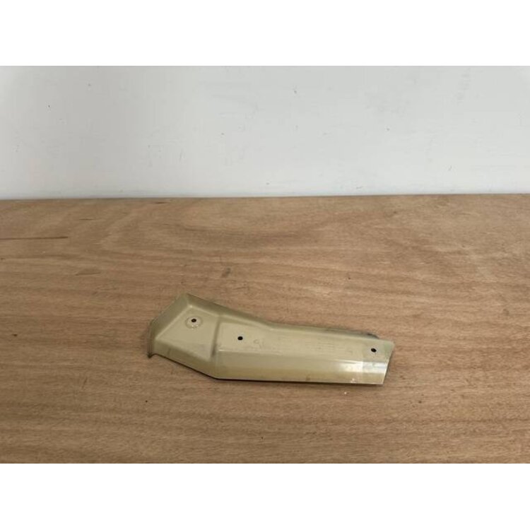 FWD OVERHEAD LINER LH P/N: 232A1531-15 S/N: SI24108003