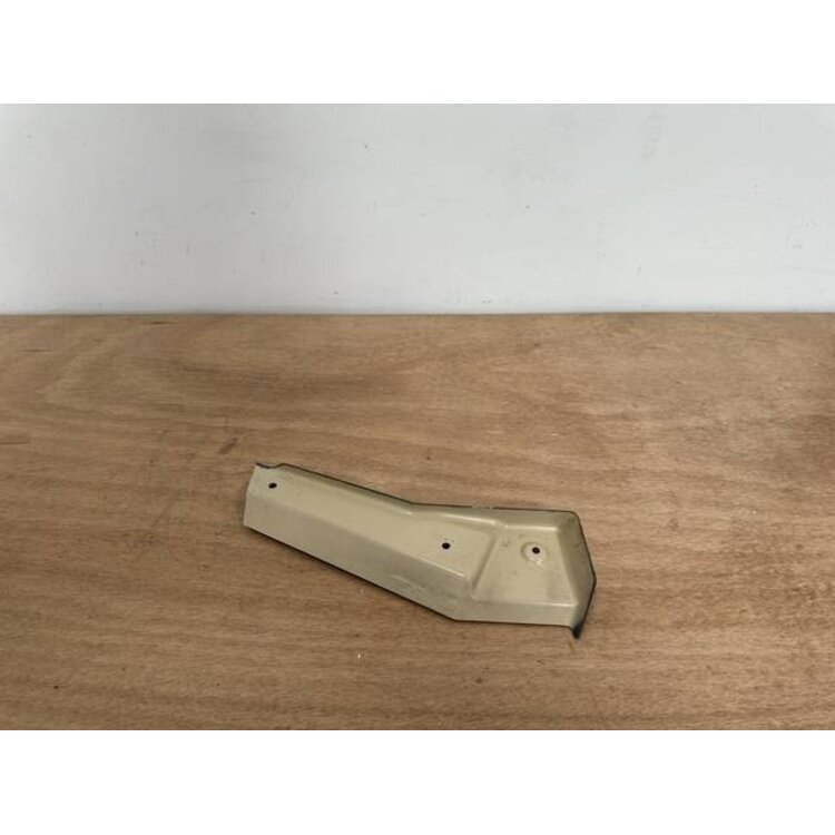 FWD OVERHEAD LINER RH P/N: 232A1531-14 S/N: SI24112001