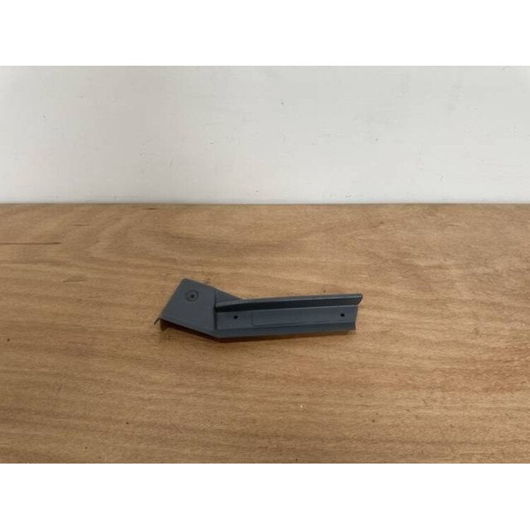 FWD OVERHEAD LINER RH P/N: 232A1531-14 S/N: SI24112005