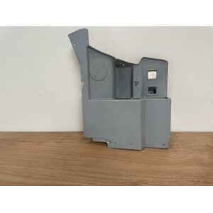 FWD PANEL RH P/N: 232A1601-18 S/N: SI2421002