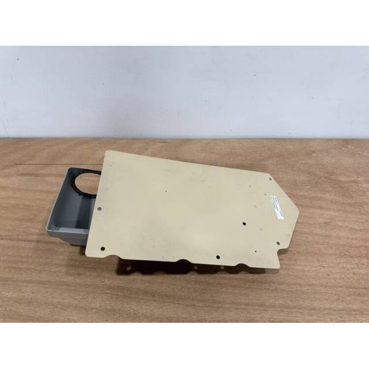 THROTTLE QUADRANT LOWER PANEL LH P/N: 232A1631-7 S/N: SI2430004