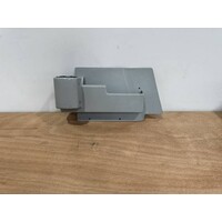 THROTTLE QUADRANT LOWER PANEL RH S/N SI2433002