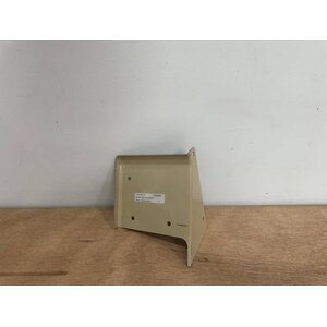 THROTTLE QUADRANT MIP COVER PANEL RH P/N: 232A1652-27 S/N: SI2435001