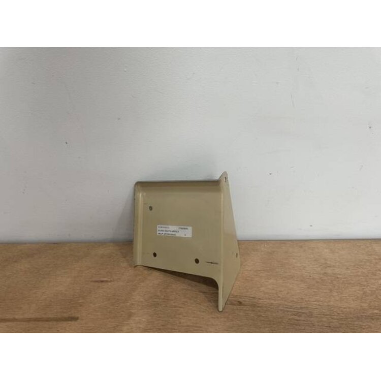 THROTTLE QUADRANT MIP COVER PANEL RH P/N: 232A1652-27 S/N: SI2435001