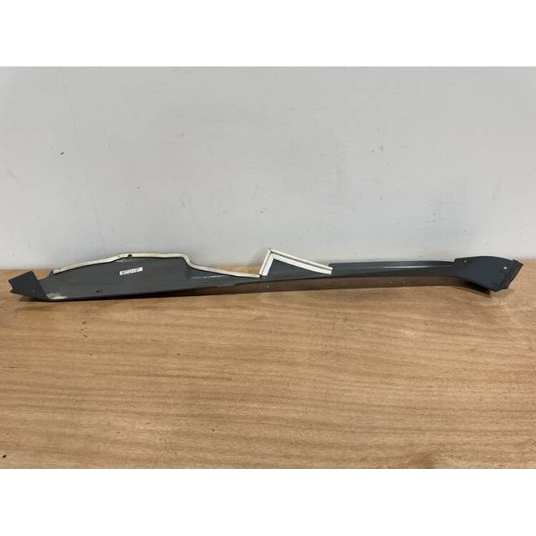 TRACK LINER RH P/N: 232A1521-24 S/N: SI2424003