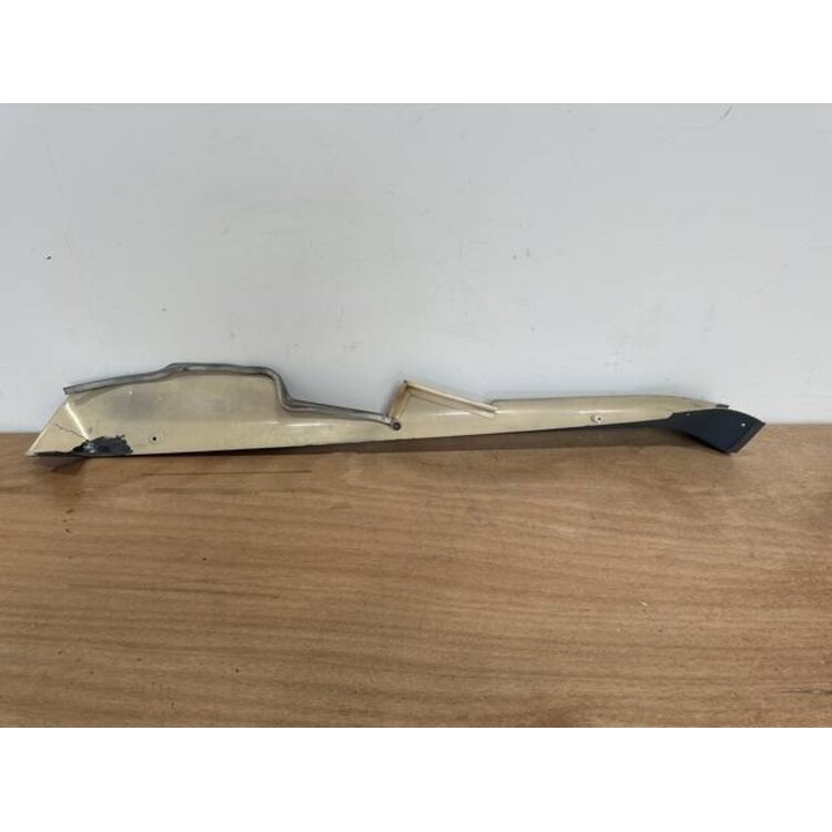 TRACK LINER RH P/N: 232A1521-24 S/N: SI2424004