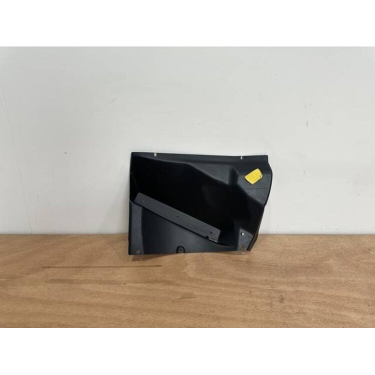 UNDERLINING LH P/N: 233A8301-1 S/N: SI2427001