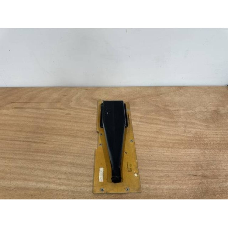 VENTILATION PANEL LH P/N: 232A1603-5 S/N: SI24116005