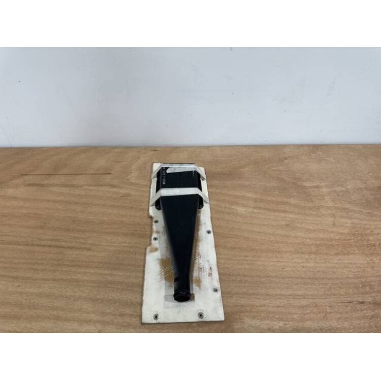 VENTILATION PANEL LH P/N: 232A1603-5 S/N: SI24116006