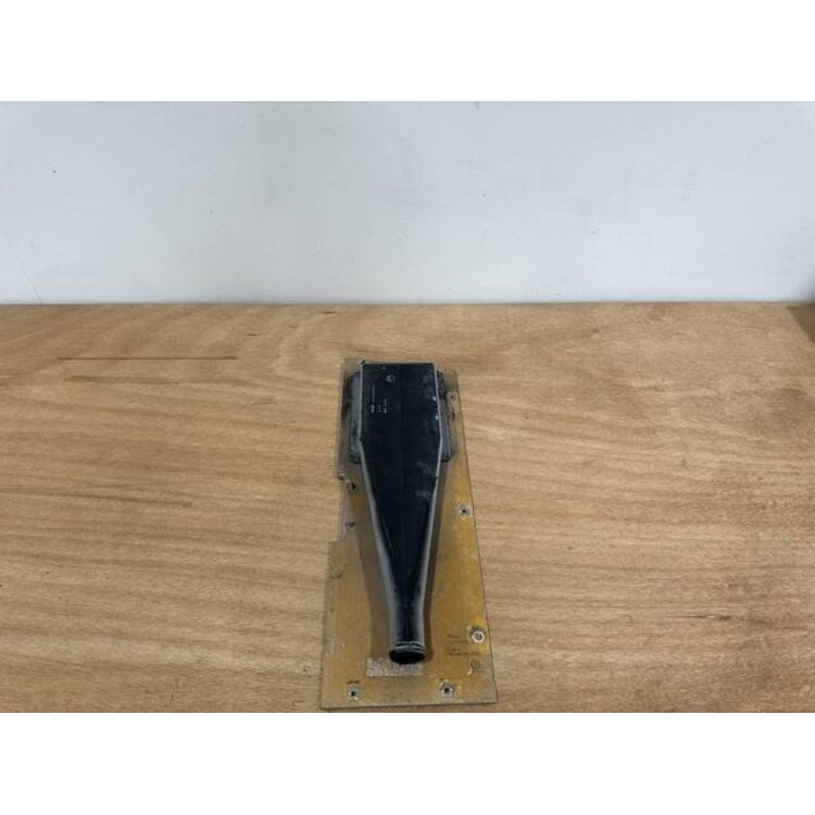 VENTILATION PANEL LH P/N: 232A1603-5 S/N: SI24116007