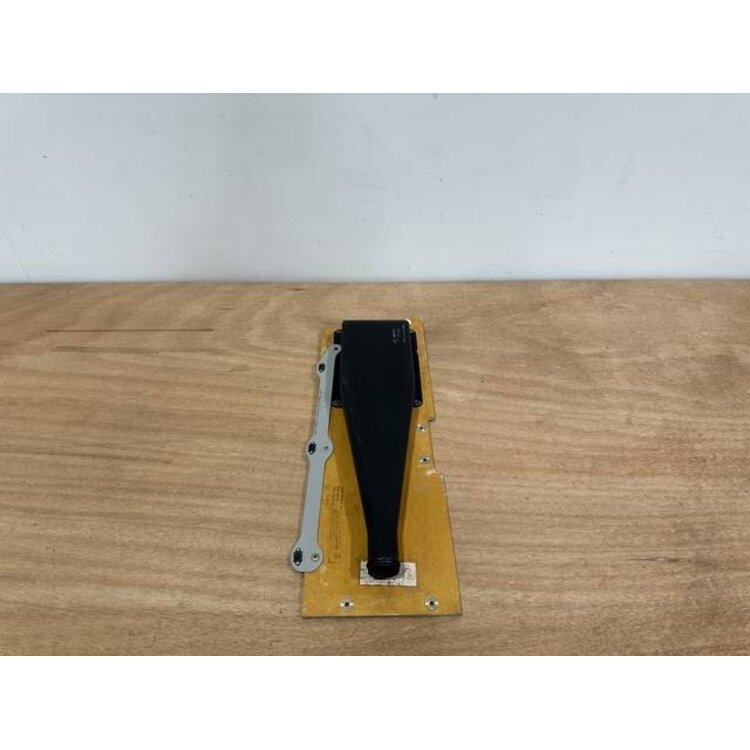 VENTILATION PANEL RH P/N: 232A1603-6 S/N: SI2422003