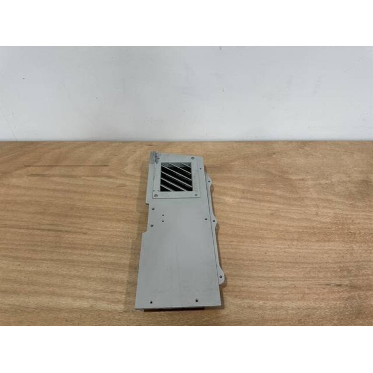 VENTILATION PANEL RH P/N: 232A1603-6 S/N: SI2422004