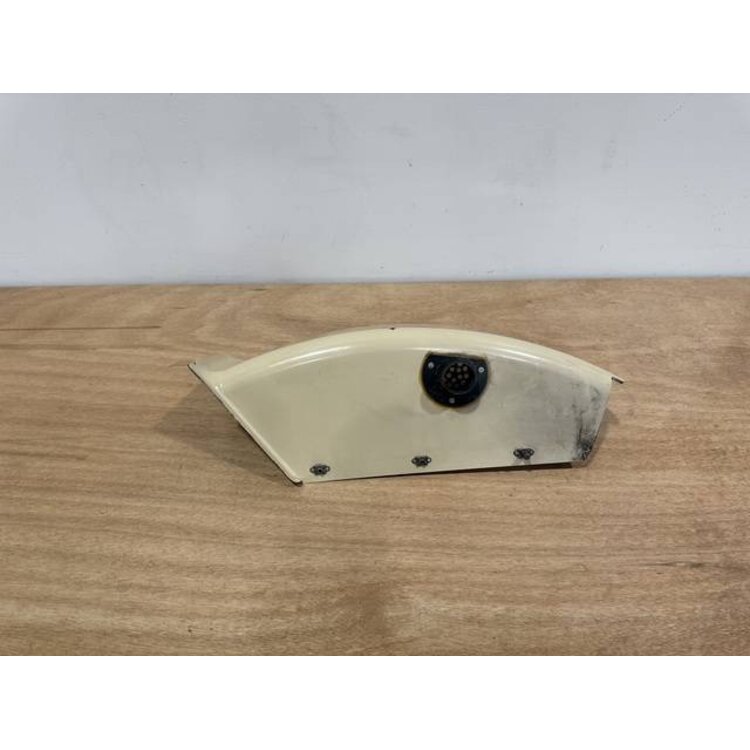 RUDDER PEDALS UPPER COVER LH P/N: 233A2319-1 S/N: SI2442006