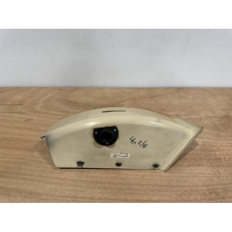 RUDDER PEDALS UPPER COVER RH P/N: 233A2319-1 S/N: SI2443007