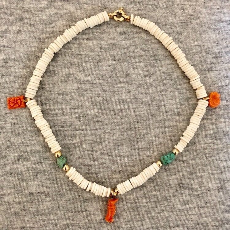 Suf necklace triple coral