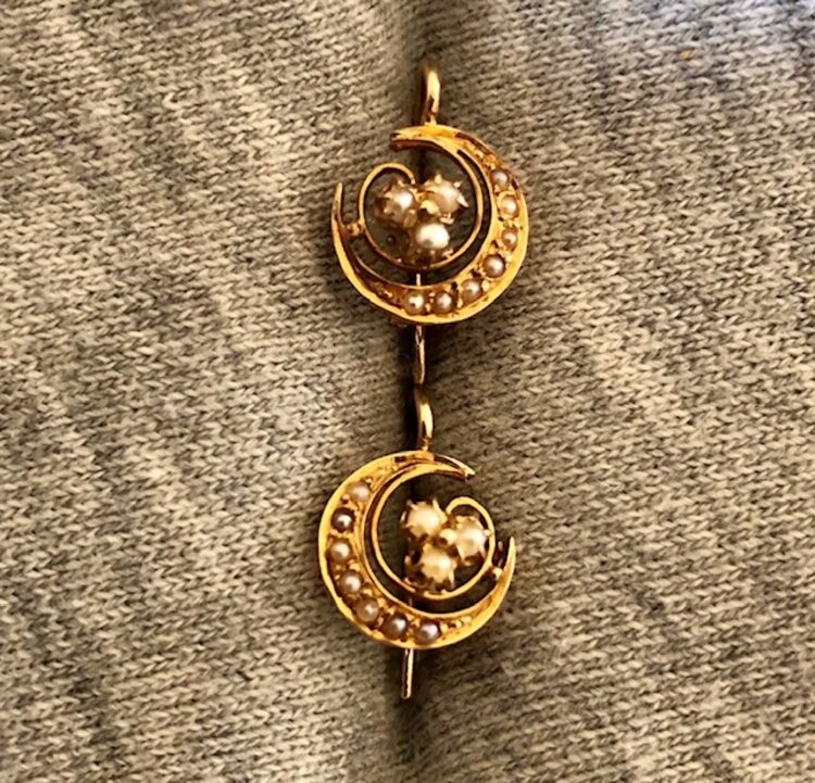 Antique mooncrescent