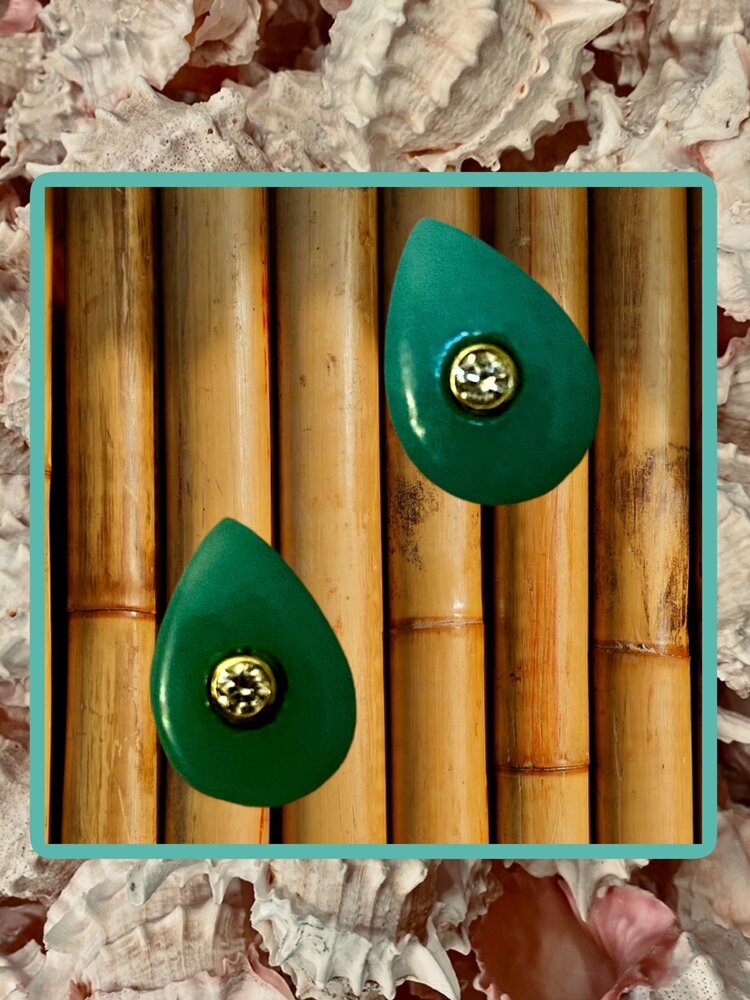 Turquoise diamond drop