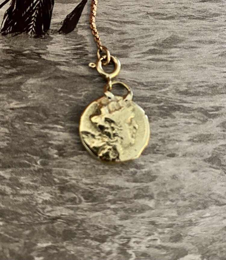 massive chunky ancient date palm coin 14crt