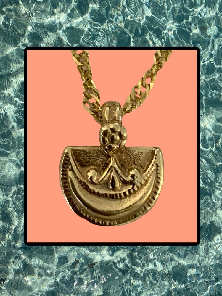 Half moon luck charm massive 14 crt