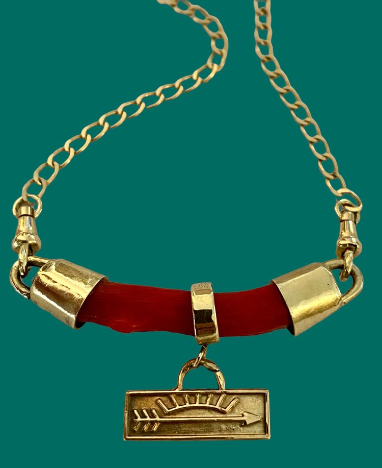 Coral bar sunburst bar necklace 14 crt gold