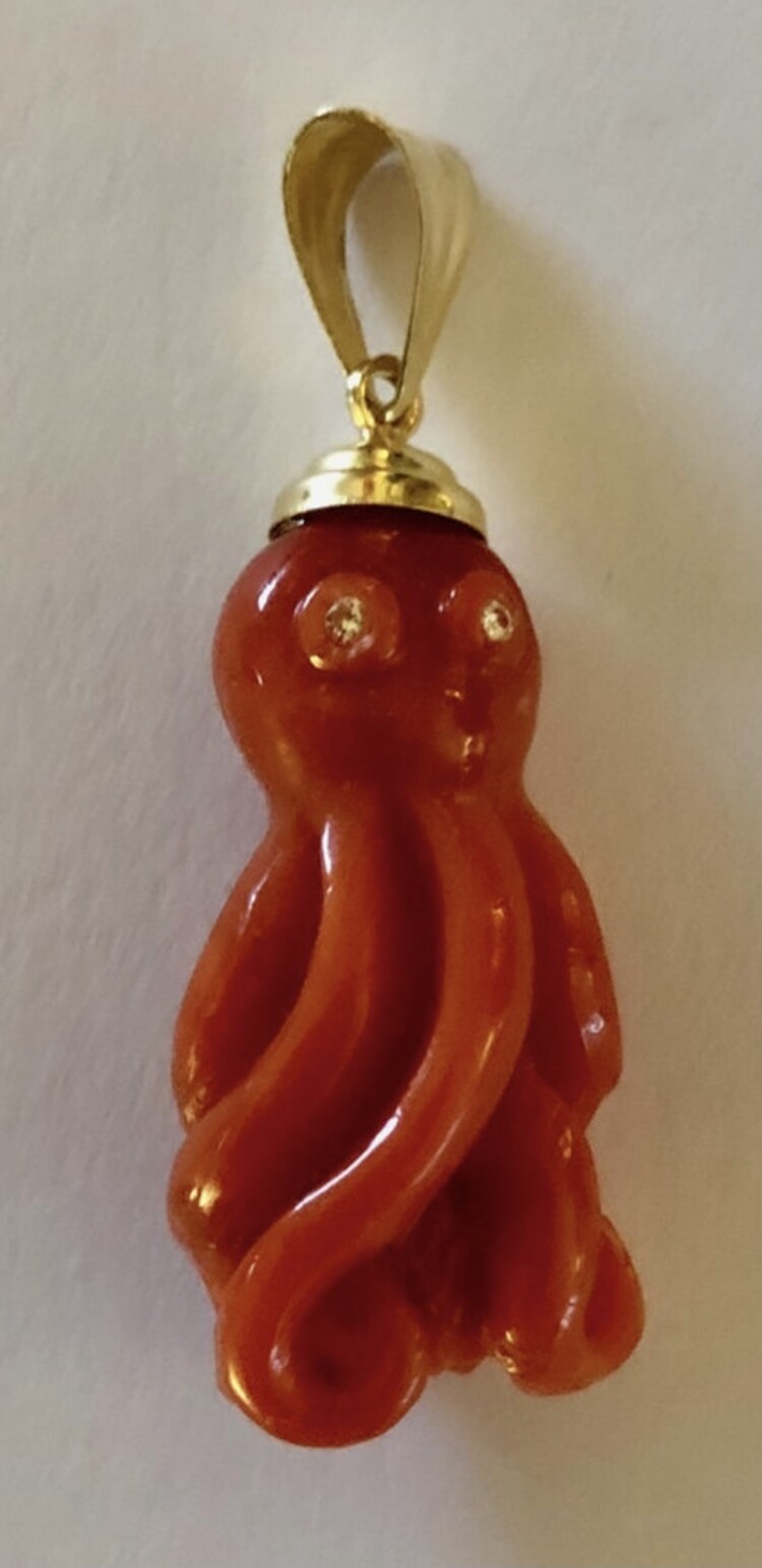 Coral Octopus Diamond eyes