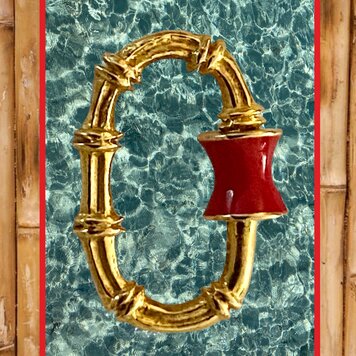 Bamboo Red emaille charm lock/holder