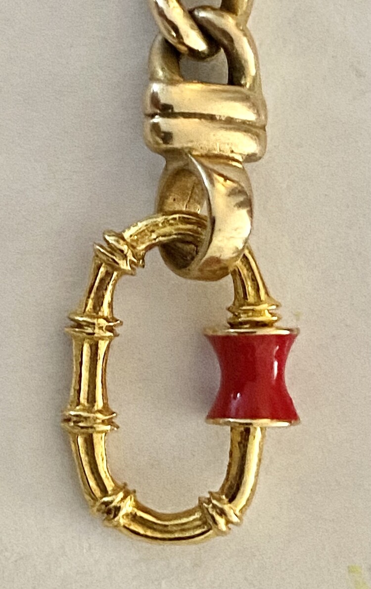 Bamboo red emaille charm lock/holder