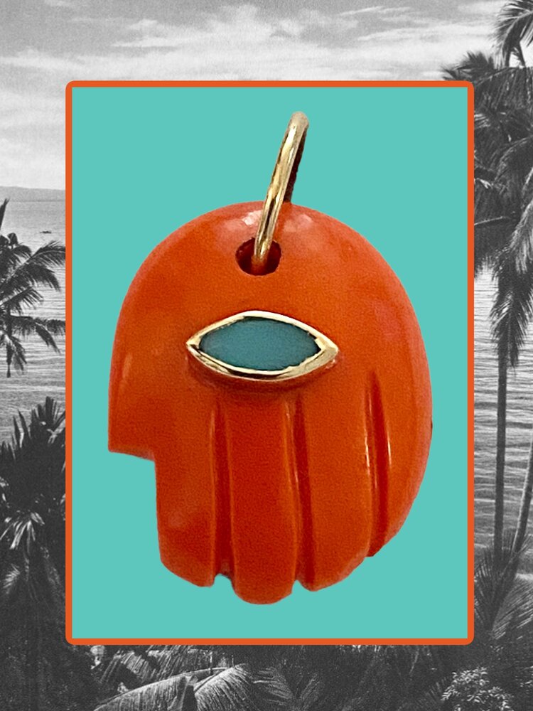 Coral Hamsa hand 14 crt gold setting