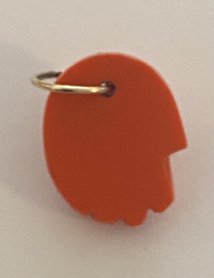 Coral Hamsa hand 14 crt gold setting