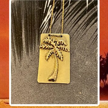 Palm plaque charm necklace 14 crt Palm plaque charm necklace 14 crt