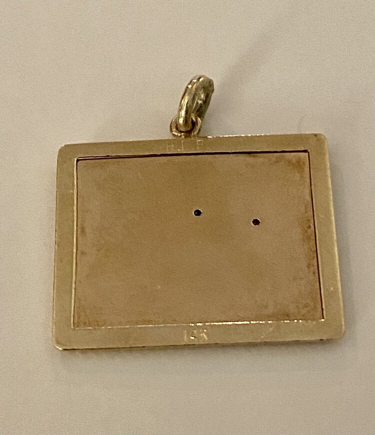 Caribbean map charm diamonds 14 crt