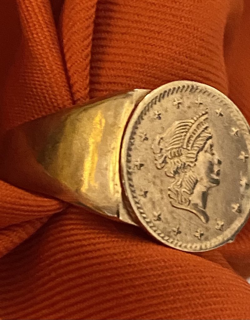 Liberty square coin ring massive 14 crt