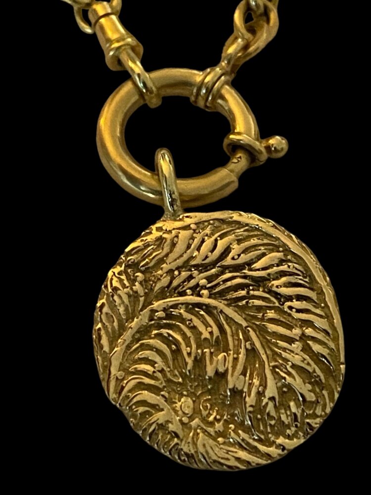 Chunky palm leaf round charm coin 14 crt