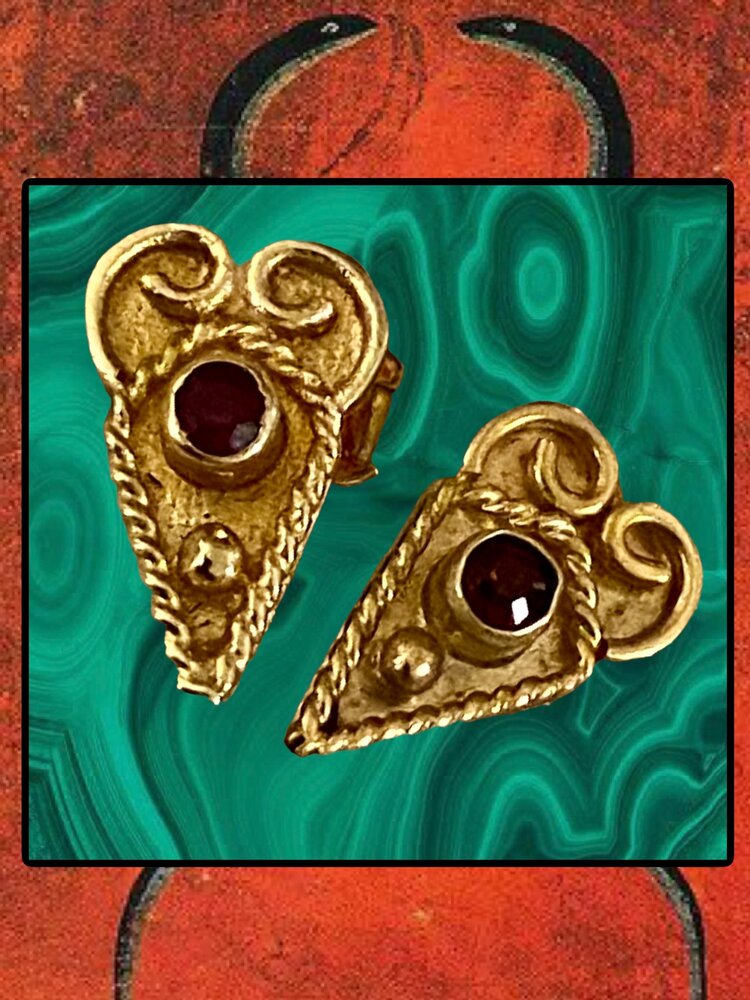 Ruby earstud India 14 crt