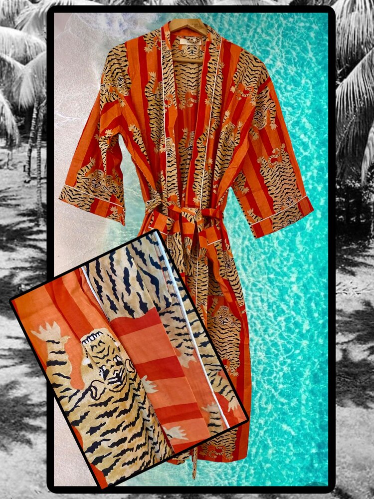 Pink tiger 100% cotton bathrobe