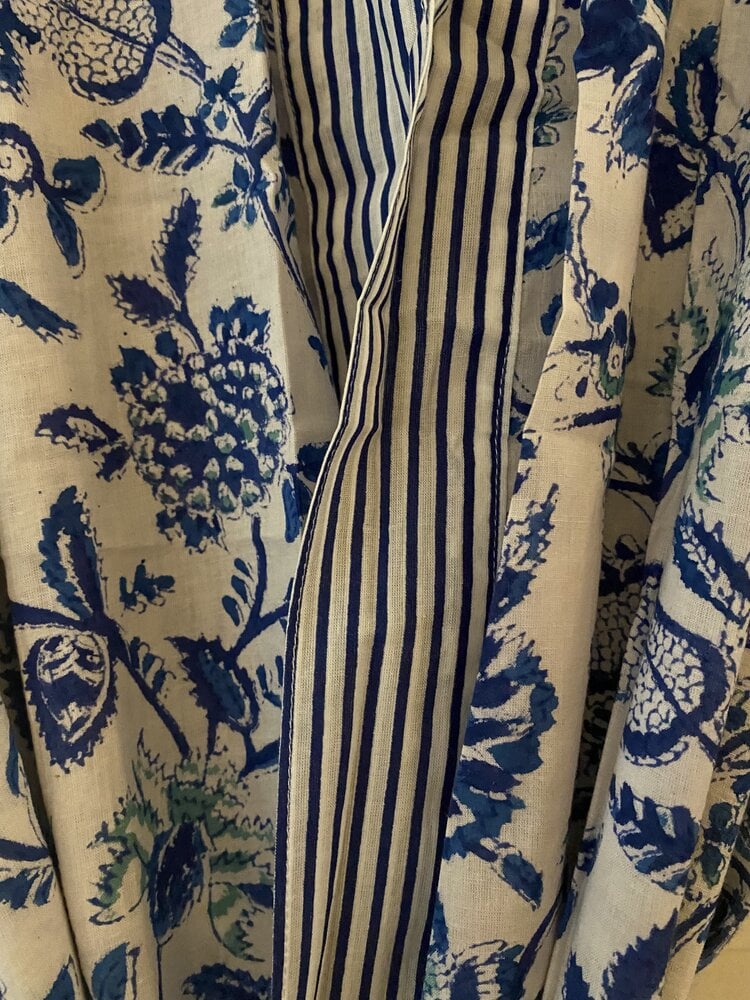 ue white floral stripe bathrobe 100%cotton