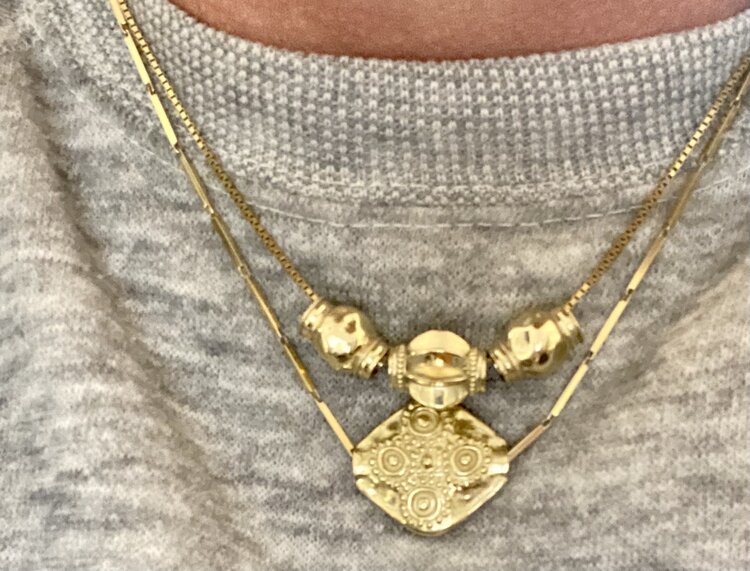 Bold Indian bead massive 14 crt gold