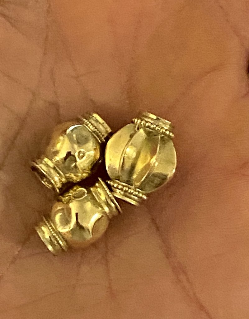 Bold Indian bead massive 14 crt gold
