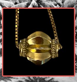 Twisted bold large bead India massive 14 crt gold