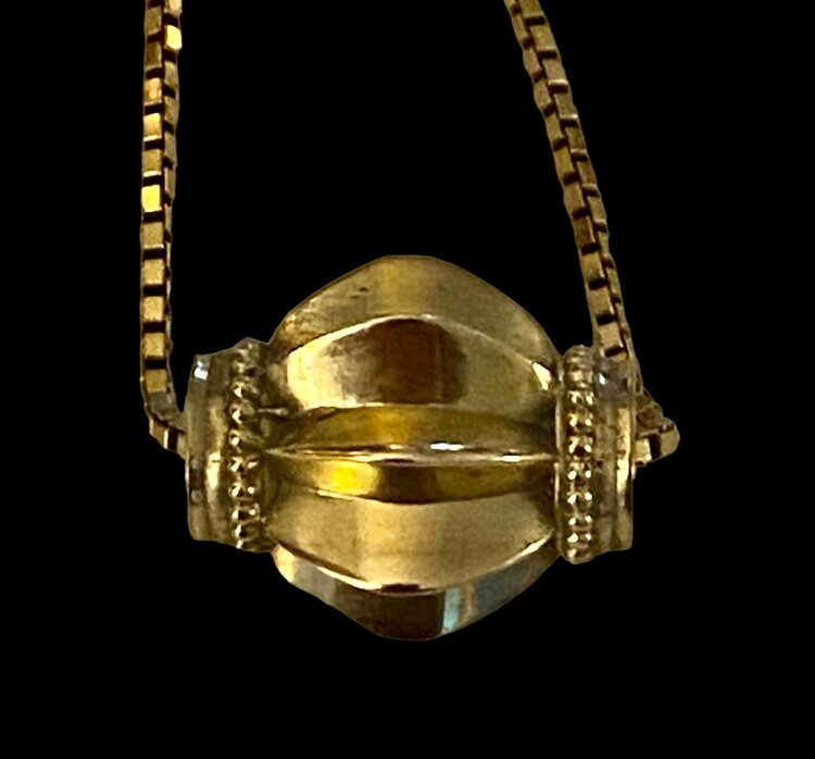 ed bold large bead India massive 14 crt gold