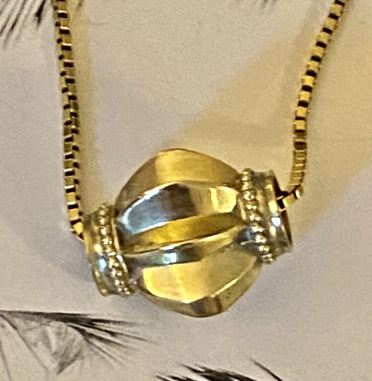 ed bold large bead India massive 14 crt gold