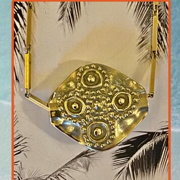 Heavy square indian chunky motif charm massive 14 crt gold