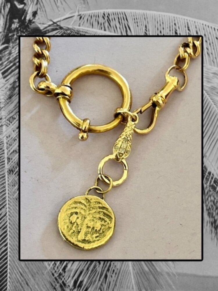 Sparkly diamond snake charm holder 14 crt