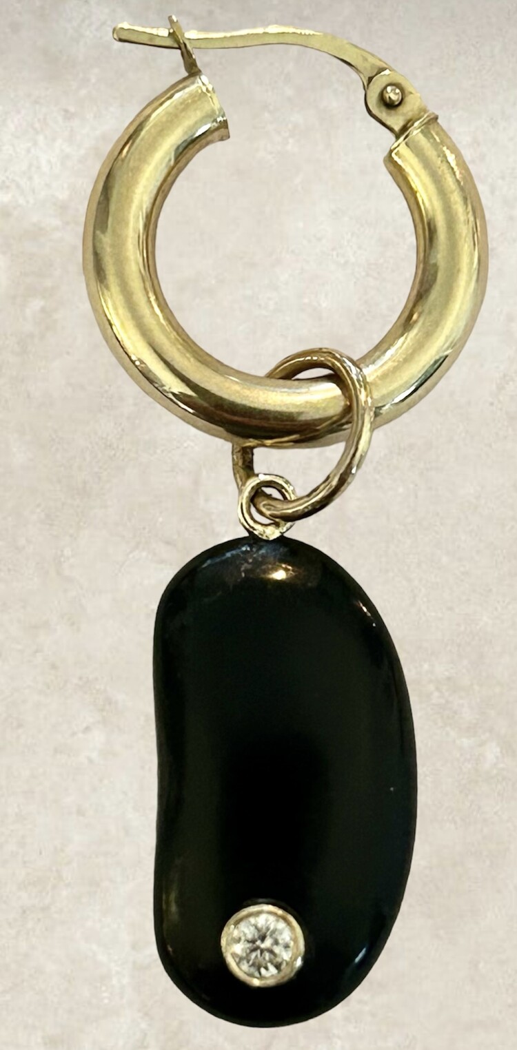Onyx black bean diamond charm 14 crt